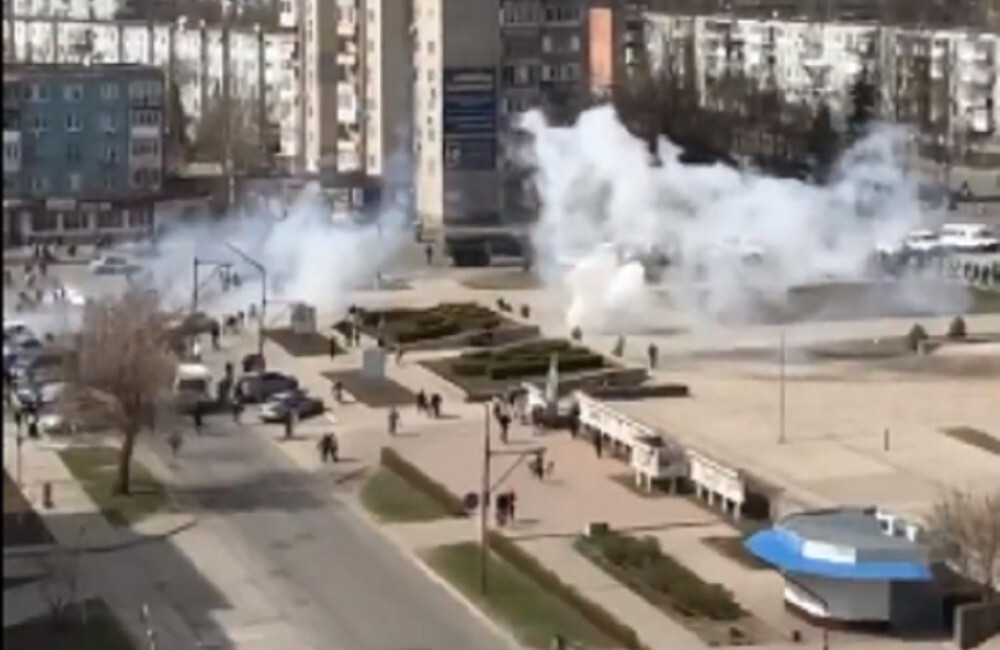 Πόλεμος στην Ουκρανία: Σε πολιορκία η Μαριούπολη – Βομβαρδισμός με δακρυγόνα στη Ζαπορίζια