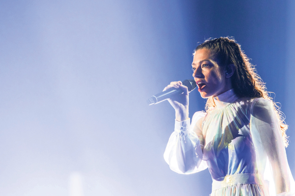 Eurovision 2022: Η Αμάντα τραγουδάει «Die together» για μια θέση στον τελικό!