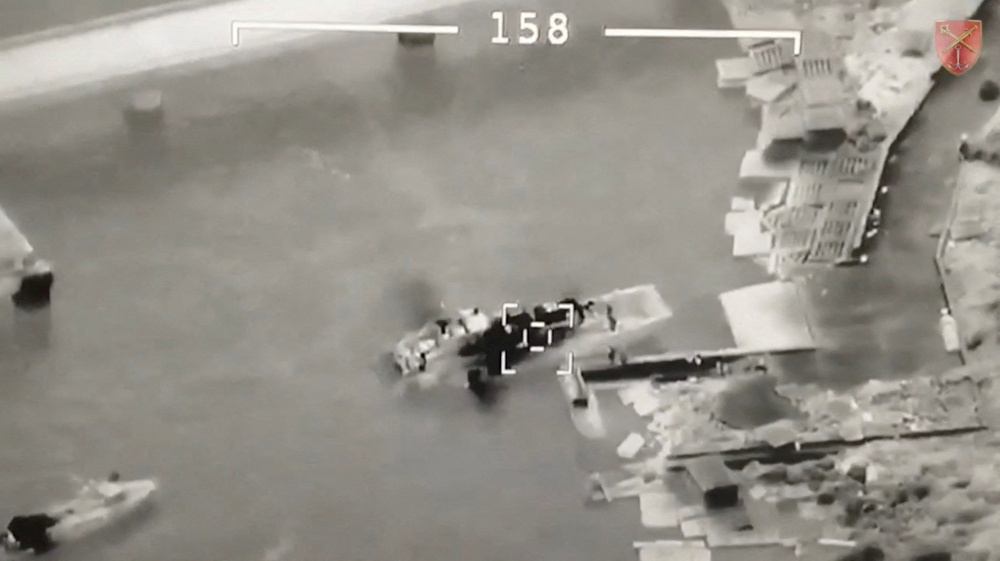Ουκρανία: Drone χτυπά ρωσικό πλοίο στο Φιδονήσι - «Οι εχθροί μας θα καούν σαν κατσαρίδες»