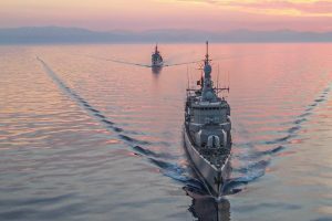 Πολεμικό Ναυτικό: Έσκισαν το Μυρτώο πέλαγος οι φρεγάτες - Εικόνες από την άσκηση «Λόγχη»