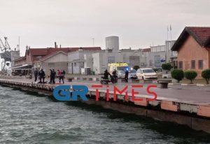 Θεσσαλονίκη: Πτώση γυναίκας στον Θερμαϊκό – 21χρονος της έσωσε τη ζωή