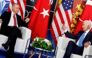 Bloomberg: Ο Ερντογάν θα συναντηθεί με τον Μπάιντεν στις 9 Μαΐου