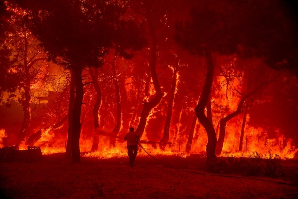 Φωτιές: 53 πυρκαγιές σε ένα 24ωρο – Πύρινος εφιάλτης σε Λέσβο Πρέβεζα Ηλεία και Δαδιά Έβρου [βίντεο]