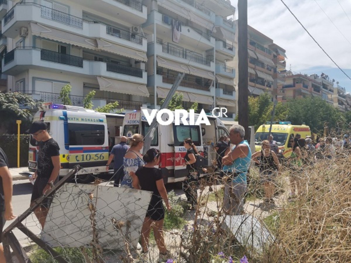 Τροχαίο στην Θεσσαλονίκη: Παιδιά οι τραυματίες από το αυτοκίνητο που έπεσε σε στάση του ΟΑΣΘ