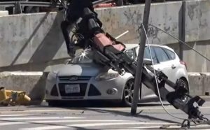 Νέα Υόρκη: Σοκαριστικό βίντεο - Γερανός έπεσε σε αυτοκίνητο