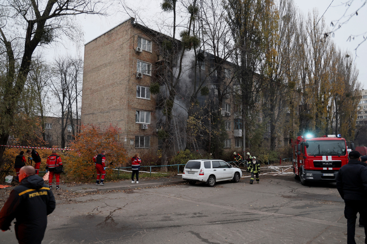 Ουκρανία: Διπλή πυραυλική επίθεση στο Κίεβο – Καπνοί πάνω από την πόλη