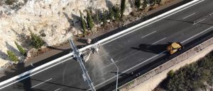 Κακιά Σκάλα-Λέκκας: Ίσως πέσουν βράχοι από διέλευση φορτηγού