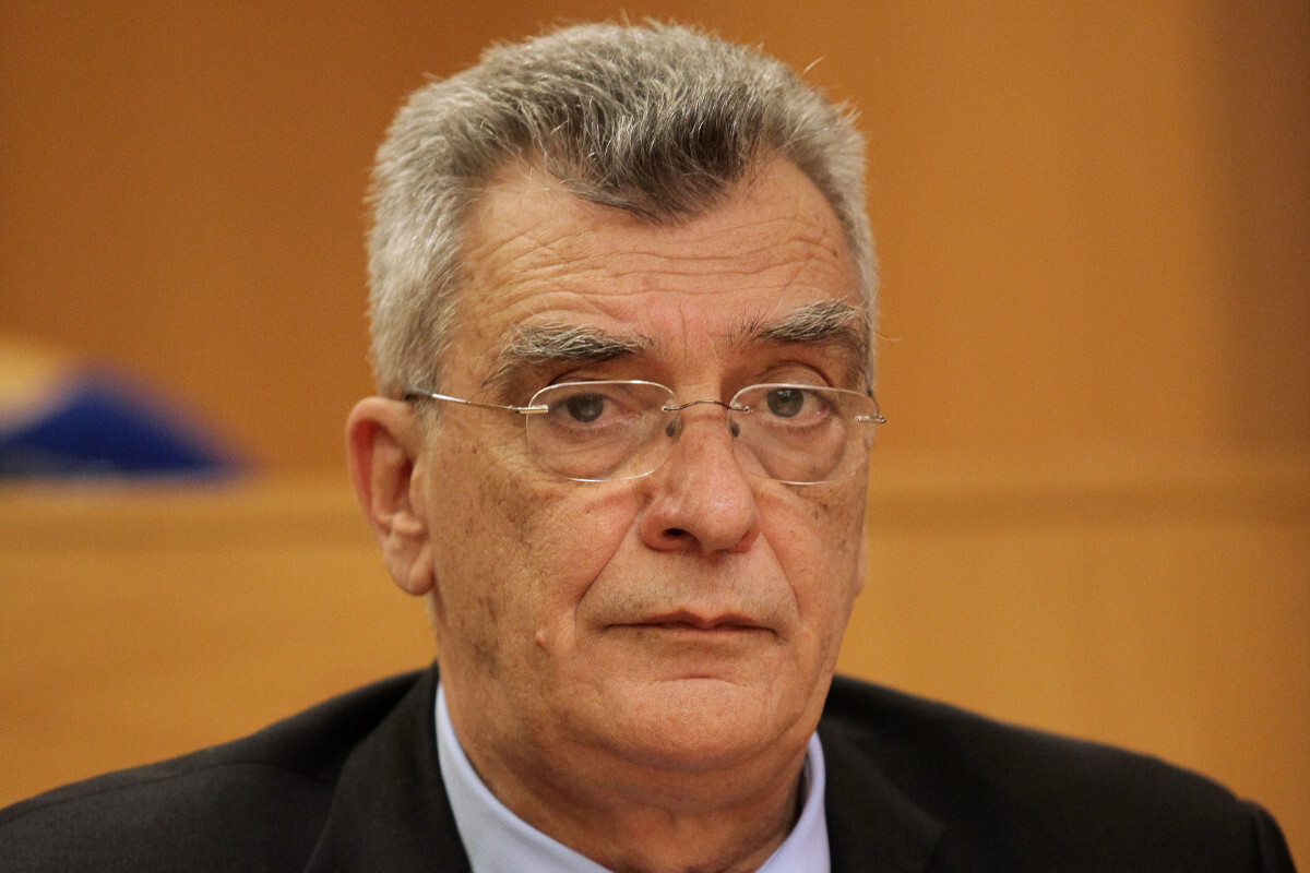 Πέθανε σήμερα σε ηλικία 70 ετών, στο νοσοκομείο Μυτιλήνης όπου νοσηλευόταν τις τελευταίες μέρες μετά από μακρόχρονη μάχη με τον καρκίνο, ο δήμαρχος Λέσβου την περίοδο 2014-2019 Σπύρος Γαληνός.
