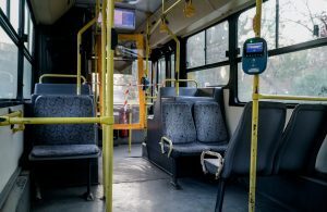Θεσσαλονίκη: 20χρονος επιτέθηκε με γροθιές σε ανήλικη μέσα σε λεωφορείο