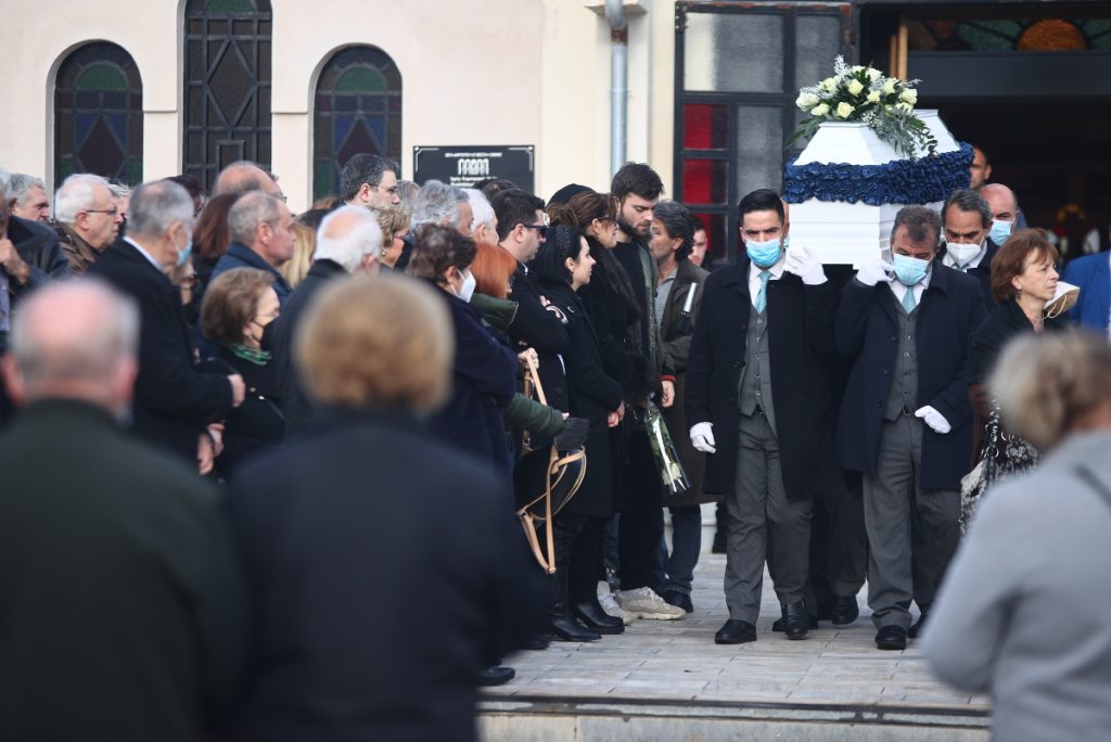 Τραγωδία στα Τέμπη: Θρήνος στις κηδείες θυμάτων  Οι συγγενείς αναζητούν απαντήσεις και δικαίωση