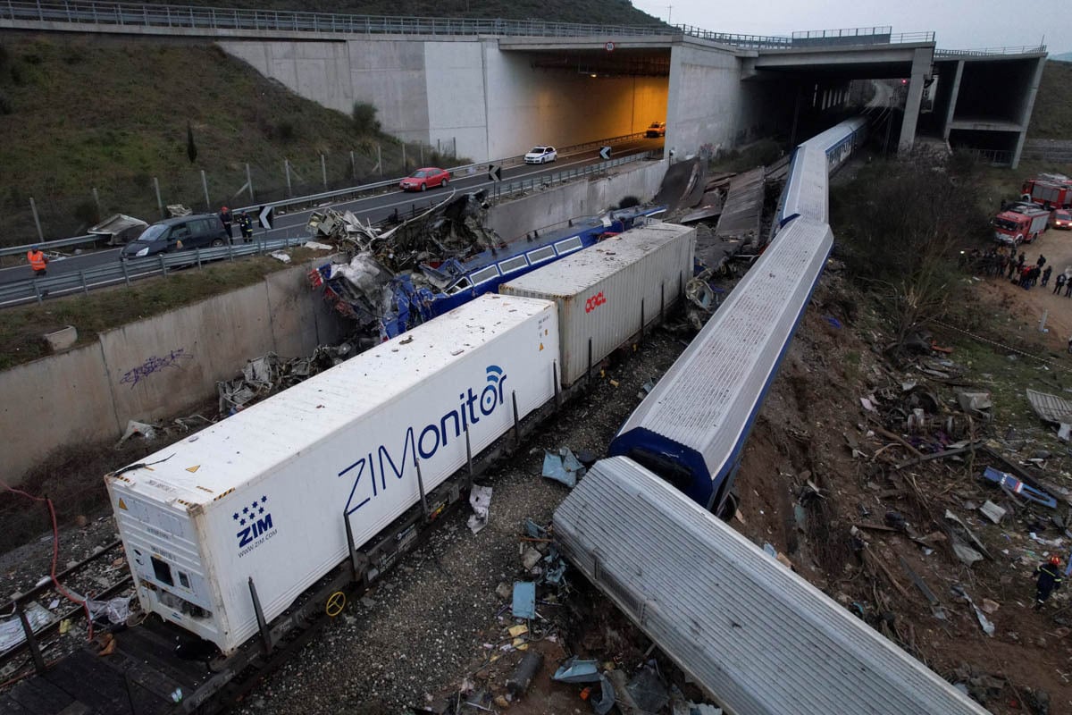 Τέμπη: Στους 38 οι νεκροί από τη σύγκρουση τρένων – Συνεχίζονται οι προσπάθειες απεγκλωβισμού - ΝΕΑ