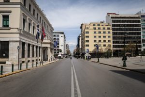 Κυριακή του Πάσχα: Έρημη πόλη η Αθήνα - Άδειοι οι δρόμοι