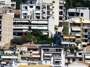 «Βουτιά» 47% στις πωλήσεις ακινήτων στην Ευρώπη - Τι συμβαίνει στην Ελλάδα