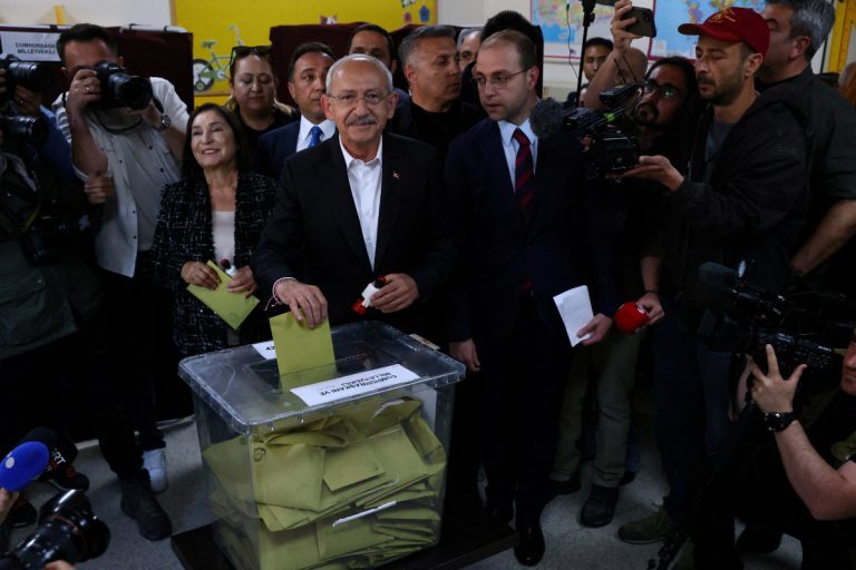 Εκλογές στην Τουρκία: Ψήφισε υπό δρακόντεια μέτρα ασφαλείας ο Κιλιτσντάρογλου