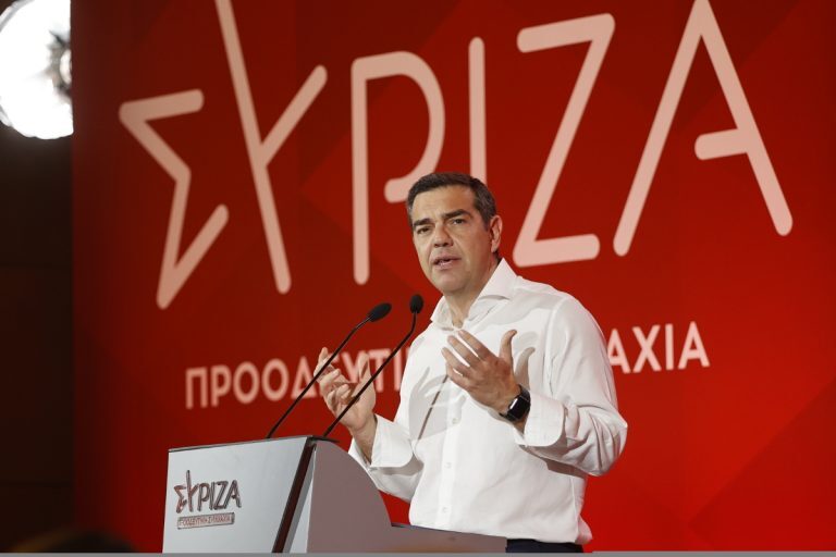 Τσίπρας ΣΥΡΙΖΑ: Βουλιάζουν, αλλά δεν… αλλάζουν