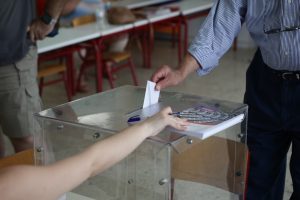 Δημοσκόπηση MRB: Σαρωτική πρωτιά της ΝΔ στις ευρωεκλογές - Πώς είδαν οι Έλληνες τη συνάντηση Μητσοτάκη - Ερντογάν