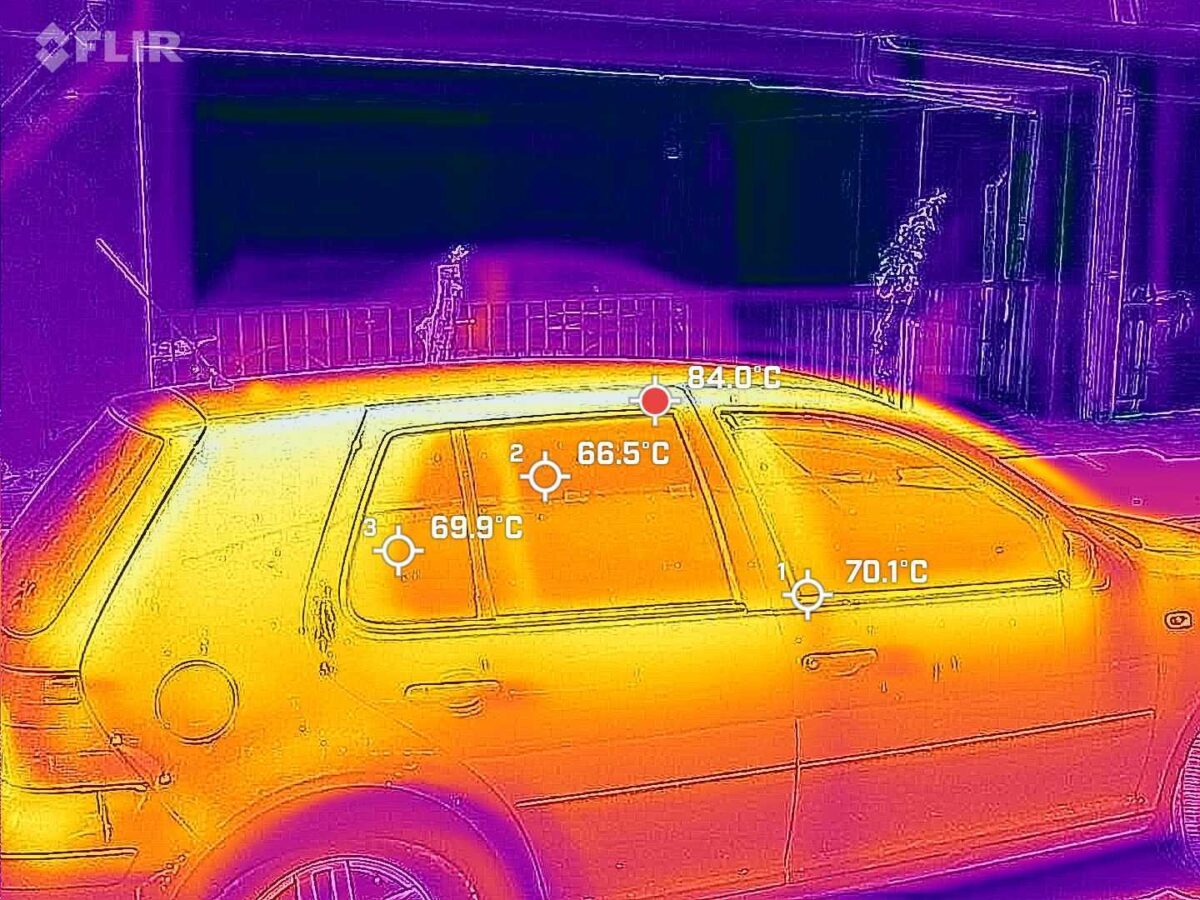 Καύσωνας: «Βράζει» η Αθήνα - Στους 84 βαθμούς έφτασε η θερμοκρασία στην οροφή αυτοκινήτου - Εικόνες από θερμική κάμερα