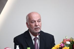 Γιώργος Φλωρίδης: «Στόχος μας να εκδίδονται οι τελεσίδικες δικαστικές αποφάσεις σε 1,5 χρόνο»