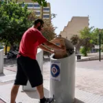 Οι πρώτοι βυθιζόμενοι κάδοι μπήκαν και ήδη λειτουργούν στην Αθήνα – Δείτε σε ποια σημεία