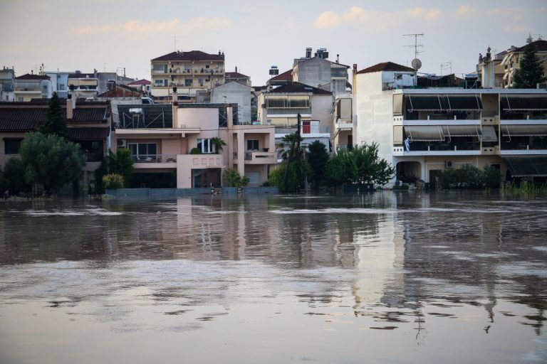 Ανοιχτή είναι από χθες, Δευτέρα 11 Σεπτεμβρίου, η πλατφόρμα arogi.gov.gr για την υποβολή αιτήσεων για τους πληγέντες από τις πρόσφατες πλημμύρες.