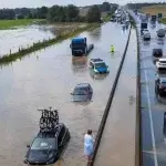 Γερμανία: Πλημμύρισε αυτοκινητόδρομος – Επιπλέουν τα αυτοκίνητα [βίντεο]