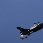 Συγκινεί ο πιλότος της ομάδας F-16 Ζεύς: Κινητήριος δύναμη η χαρά του κόσμου