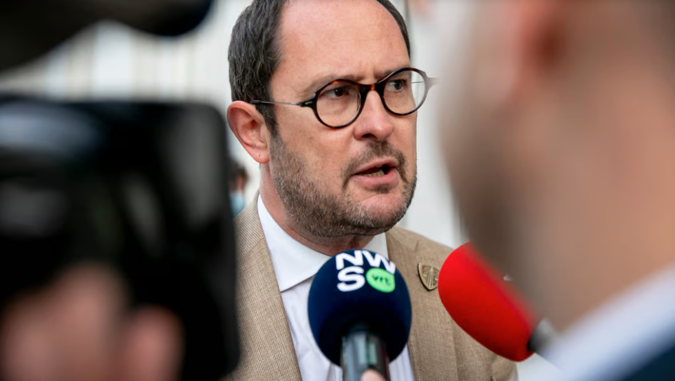 Ιερέας κακοποιούσε σεξουαλικά τον πρώην υπουργό Δικαιοσύνης του Βελγίου