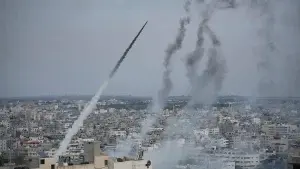 Χαμάς: Εκτόξευσε πύραυλο μεγάλου βεληνεκούς σε θέρετρο στην πόλη Εϊλάτ