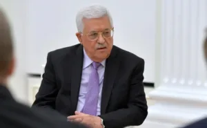 Χαιρετίζει τη συμφωνία Ισραήλ – Χαμάς και ζητεί μονιμότερες λύσεις ο Παλαιστίνιος πρόεδρος Αμπάς