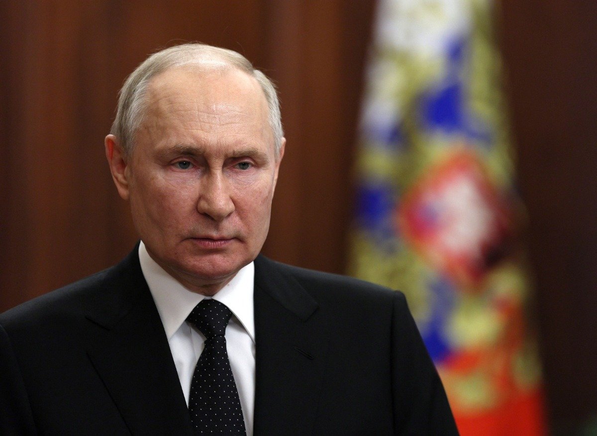 «Πέθαναν» τον Πούτιν με την έγκριση του Κρεμλίνου για να μετρήσουν τη δημοφιλία του