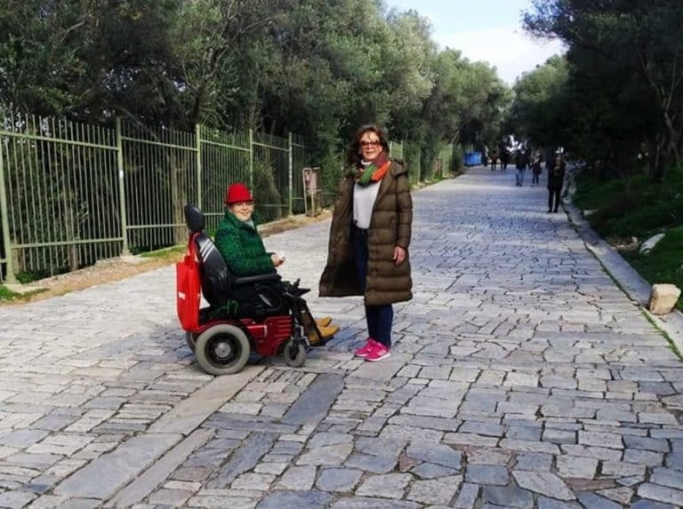 Θεσσαλονίκη: Έκλεψαν αναπηρικό αμαξίδιο αξίας 6.000 ευρώ από πρώην ευρωβουλευτή