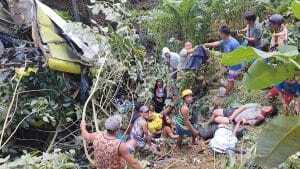 Τραγωδία στις Φιλιππίνες: 17 νεκροί σε τροχαίο