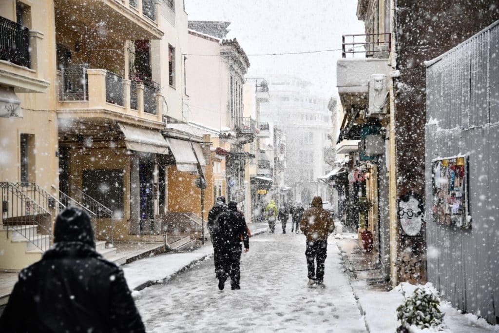 Καιρός: Σαρώνει τη χώρα η κακοκαιρία τις επόμενες ώρες - Καταιγίδες, χιονοπτώσεις και μποφόρ έως την Κυριακή – Οι περιοχές που θα επηρεαστούν [βίντεο]