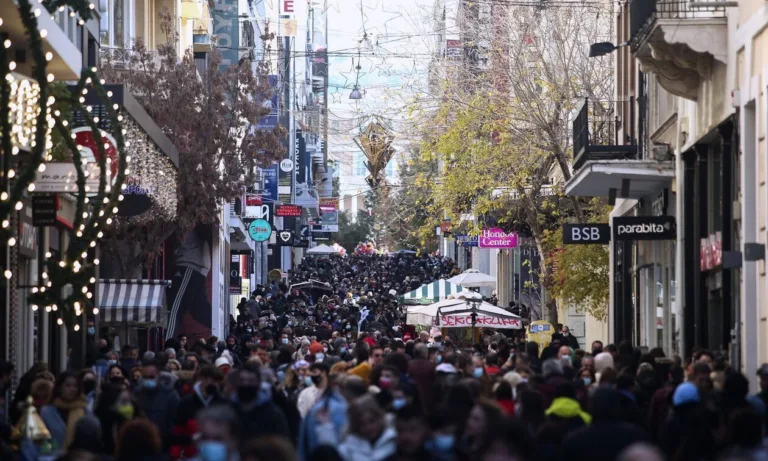 Με κορονοϊό, γρίπη και κοκαΐνη οι φετινές γιορτές - Στο 85-90% η αύξηση των αναπνευστικών ιών στα λύματα της Αττικής