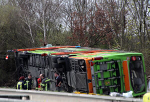 Πολύνεκρο τροχαίο με λεωφορείο στη Γερμανία - Eκτελούσε το δρομολόγιο Βερολίνο – Ζυρίχη