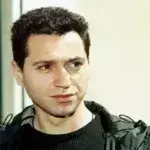 Δημήτρης Κόκοτας: Κρίσιμα 24ωρα για τον τραγουδιστή - Υπέστη έμφραγμα, διεκόπη η πρόβα για το J2US και μεταφέρθηκε στο νοσοκομείο
