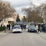 Θεσσαλονίκη: Μεγάλη αστυνομική επιχείρηση στο ΑΠΘ - Ένταση με φοιτητές, τουλάχιστον 45 προσαγωγές [βίντεο]