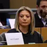 Η Επιτροπή Αναφορών του Ευρωκοινοβουλίου θα κρατήσει ανοιχτή την αναφορά της Μαρίας Καρυστιανού για τα Τέμπη