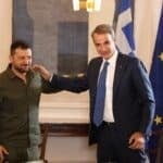 Πόλεμος στην Ουκρανία: Επίθεση με drone στην αυτοκινητοπομπή του Ζελένσκι στην Οδησσό – Σώα τα μέλη της ελληνικής αποστολής, η στιγμή της έκρηξης [βίντεο]