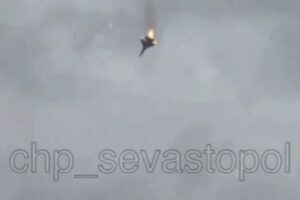 Ρωσία: Συναγερμός στη Σεβαστούπολη - Έπεσε αεροσκάφος, σώος ο πιλότος [βίντεο]