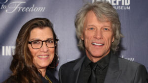 Jon Bon Jovi: Παραδέχτηκε ότι δεν ήταν «άγιος» τα 35 χρόνια του γάμου του