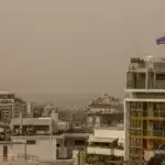 Καιρός: «Κοκτέιλ» αφρικανικής σκόνης και καταιγίδων – Πού θα ανοίξουν οι ουρανοί, η πρόγνωση Μαρουσάκη
