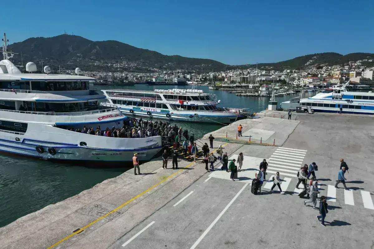 Λέσβος: «Βουλιάζει» το νησί για το τετραήμερο του Ραμαζανιού – Απόβαση από 6.000 Τούρκους με Visa Express