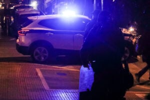 Βόλος: Ισχυρή έκρηξη έξω από νυχτερινό κέντρο διασκέδασης