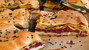 Συνταγή από τα βάθη της Καππαδοκίας - Η ονειρική πίτα που τρώνε αβέρτα στην Καισάρεια