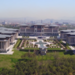 Αυτό είναι το... φαραωνικό «Λευκό παλάτι» του Ερντογάν - 300.000 τετραγωνικά μέτρα και 1.150 δωμάτια