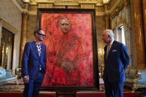 Βασιλιάς Κάρολος: Διχάζει το νέο πορτρέτο του- Το κόκκινο φόντο θυμίζει κάτι από... κόλαση