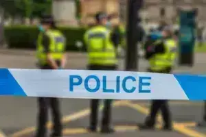 Βρετανία: Γυναίκα μαχαιρώθηκε μέχρι θανάτου σε στάση λεωφορείου