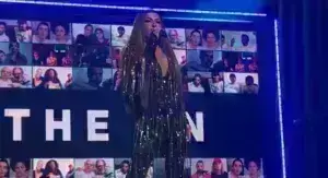 Eurovision 2024: Η Έλενα Παπαρίζου κάνει ενδυματολογική πρόβα και ξεσηκώνει τα πλήθη