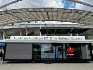 Η Huawei παρουσίασε το ICT Roadshow 2024, Accelerate Intelligent ICT, Drive Business Success